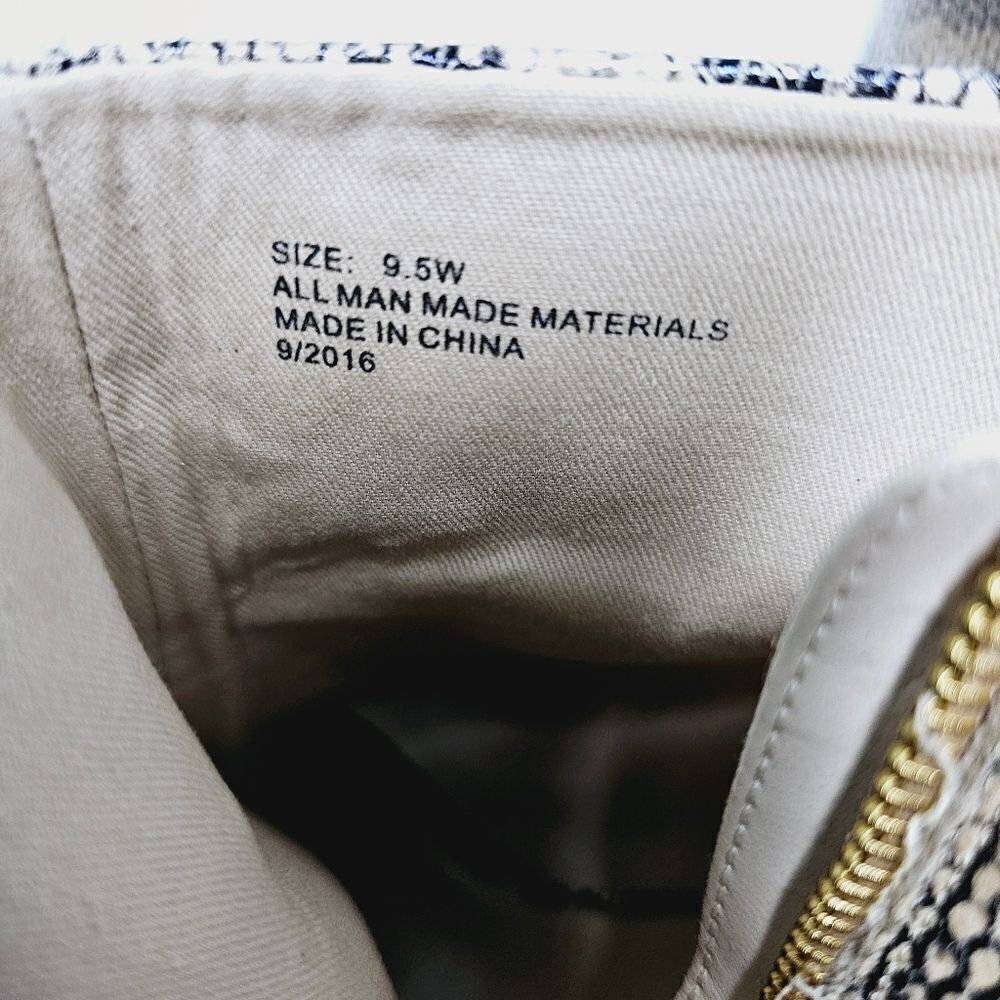 Torrid Snake Print Open Toe Heeled Booties 9.5 Wi… - image 2